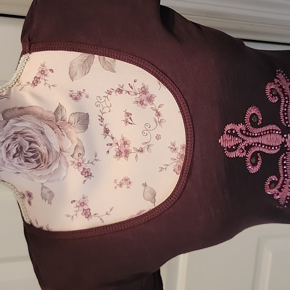 Cute Decorative Tee - Picture 7 of 14